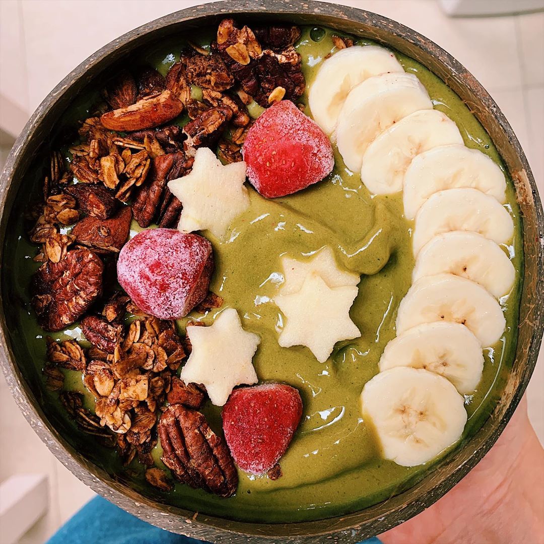 Strawberry Matcha Smoothie Bowl