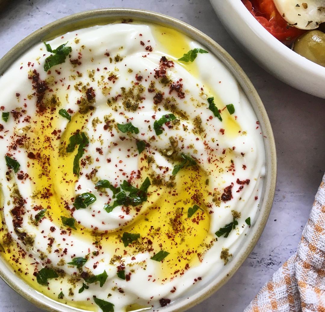 Lebanese Garlic Sauce Toum