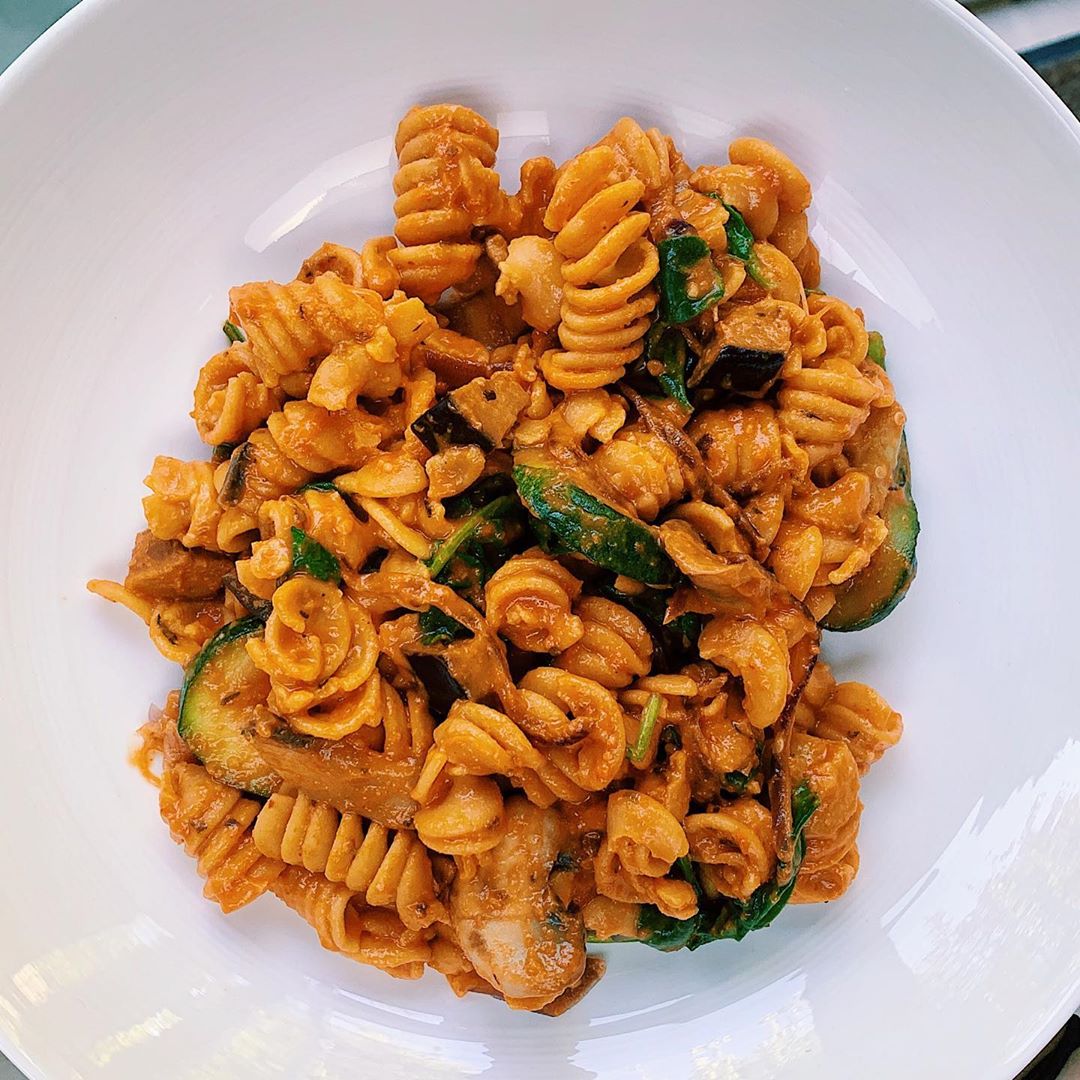 Creamy Veg Packed Chickpea Pasta