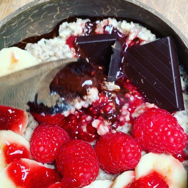 Chocolate Raspberry Porridge