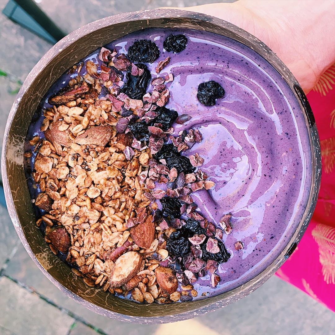 Blueberry Smoothie Bowl with Granola