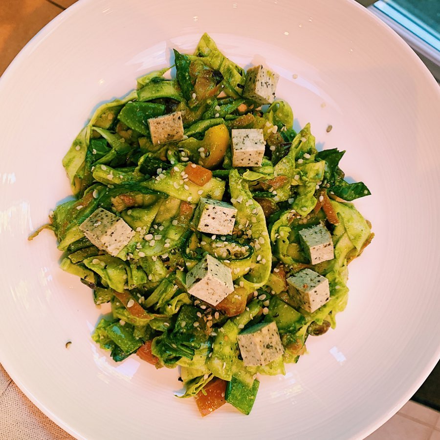 Fresh Salad with Pesto Dressing