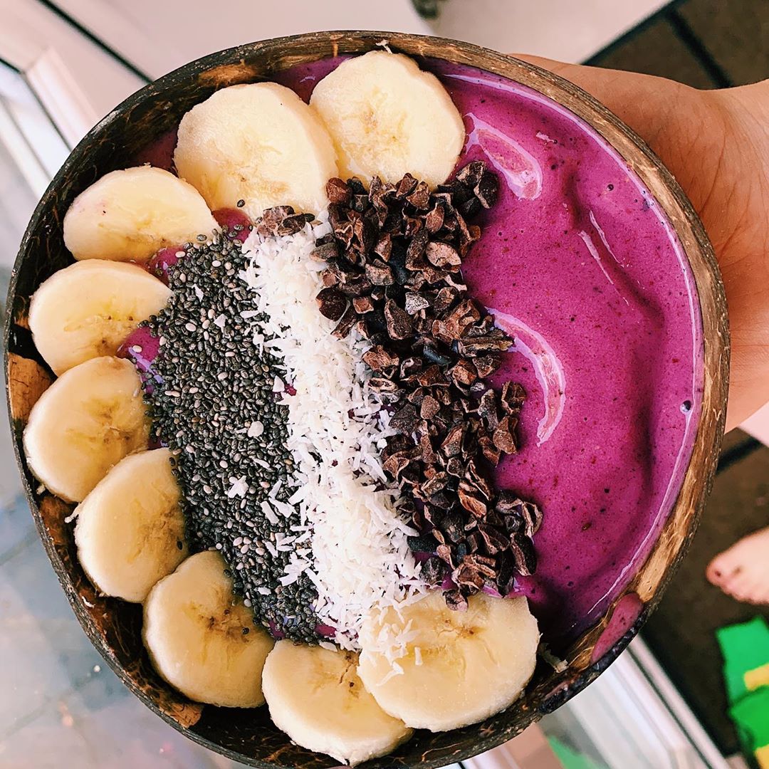 Fresh and Healthy Vanilla Berry Bowl