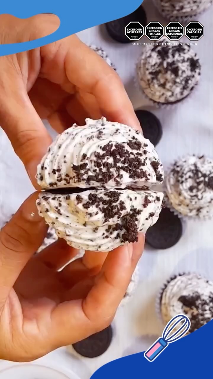 Oreo Cupcakes with Cream Frosting