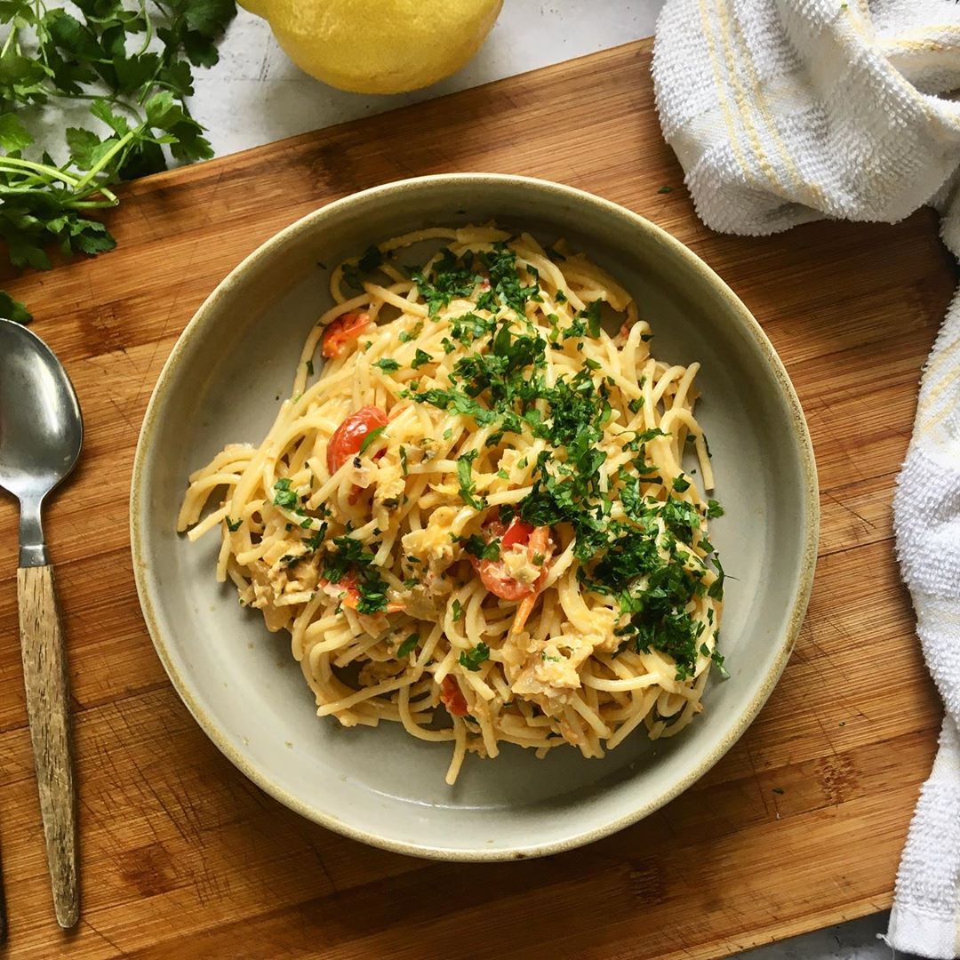 Crab Spaghetti with Cherry Tomatoes, White Wine, and Cream