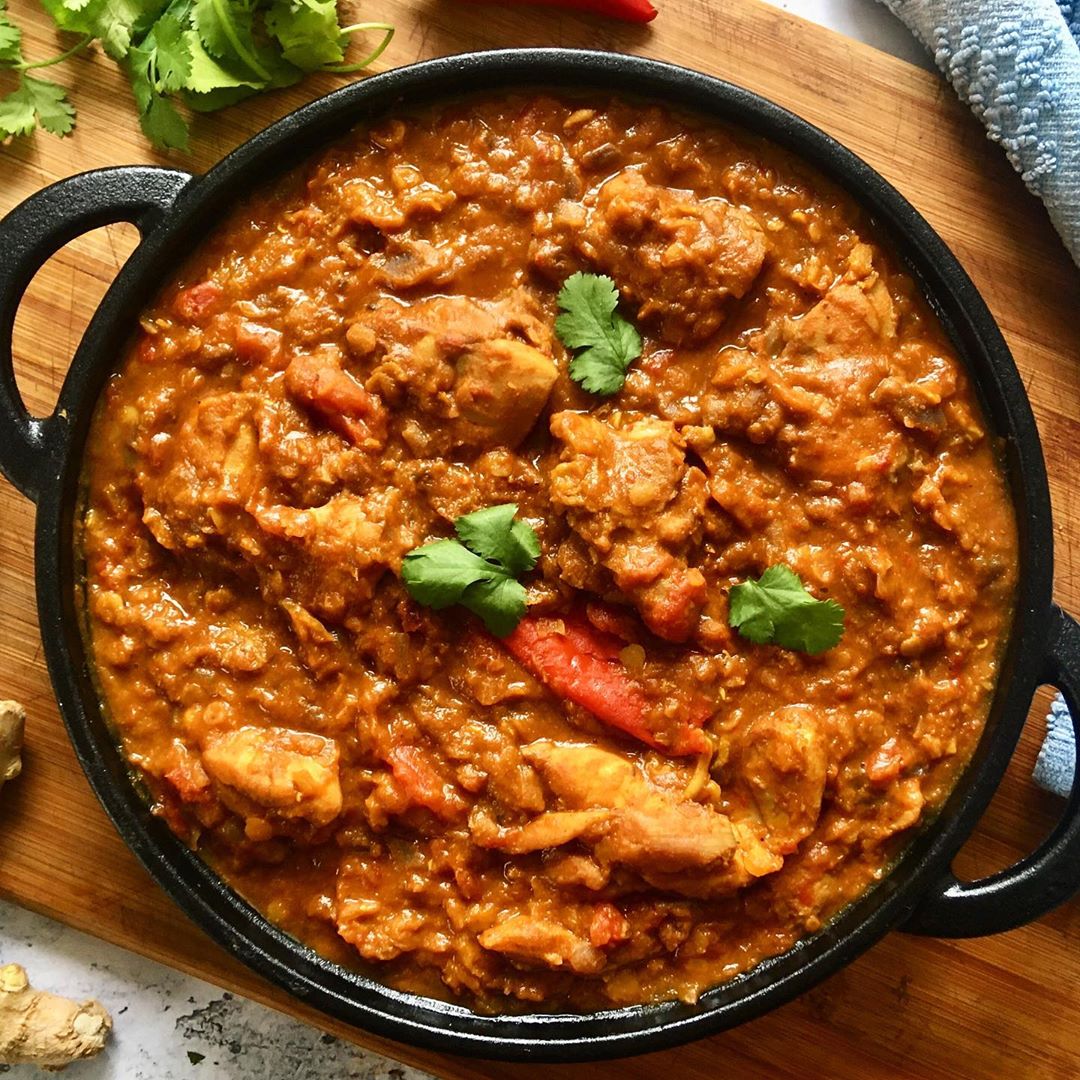 Spicy Chicken Dhansak with Lentils and Tomatoes