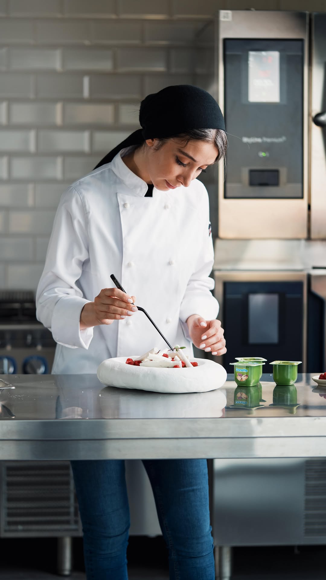 Pavlova with Pistachio Cream and Raspberry