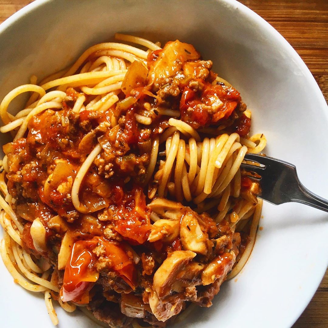 Rich Beef Bolognese Sauce for Pasta