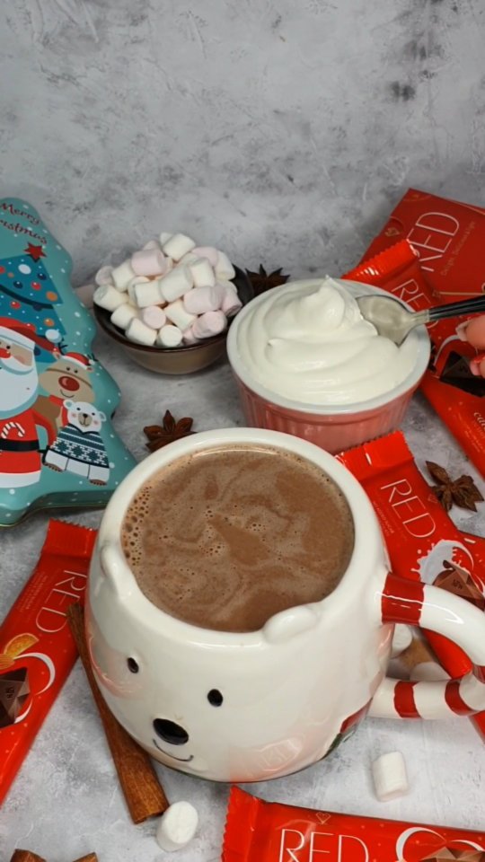 Warm Spiced Christmas Hot Chocolate