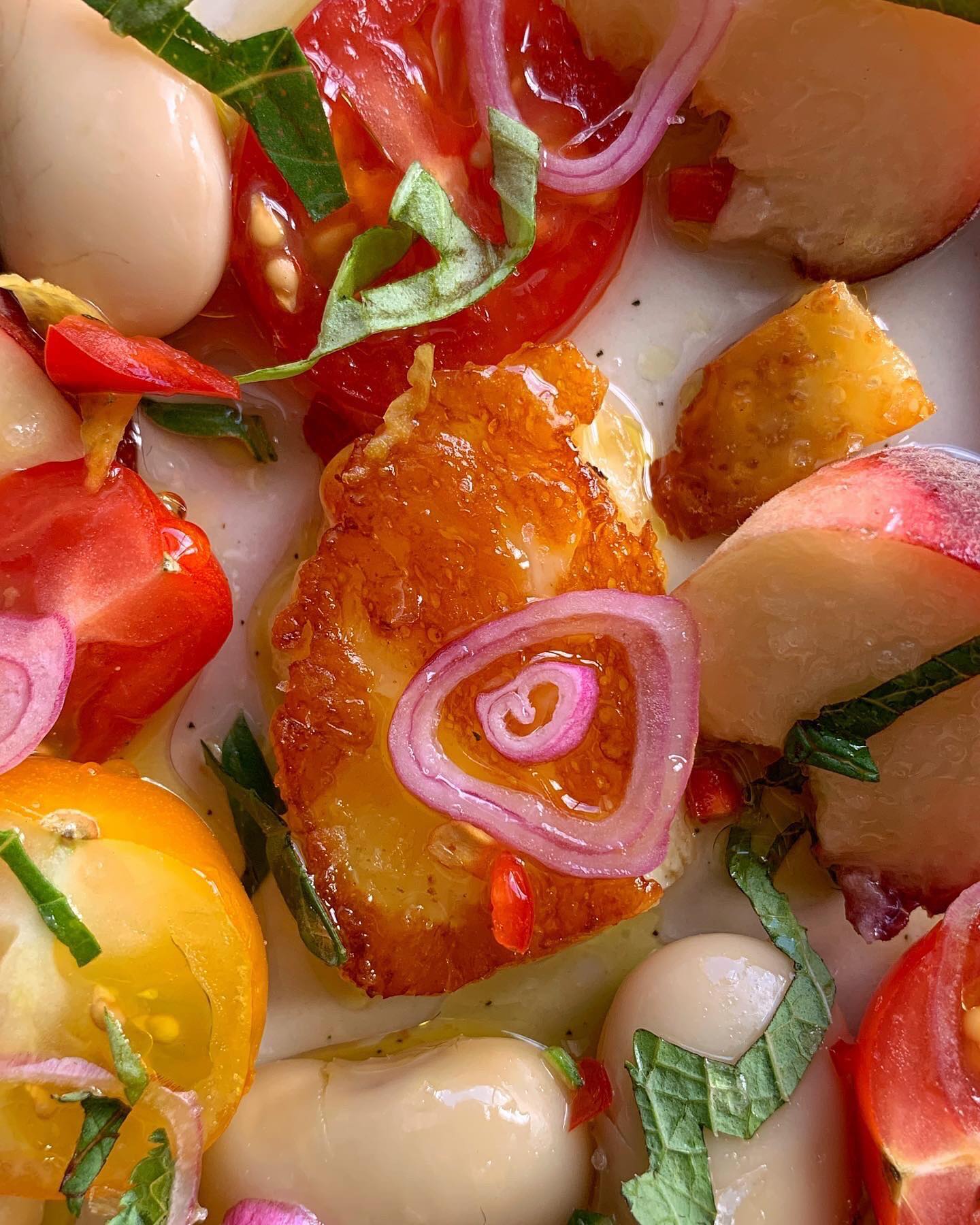 Fresh Peach and Halloumi Salad with Mint and Chili