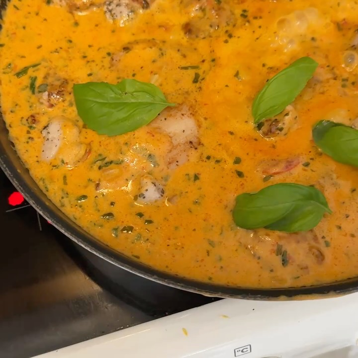 Pan-Fried Chicken Thighs with Lemon Basil Sauce
