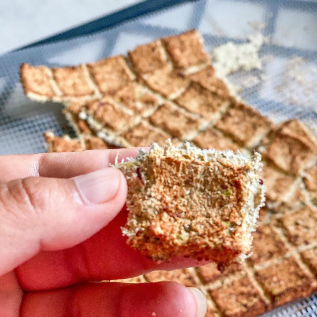 Raw Celery Pulp Crackers