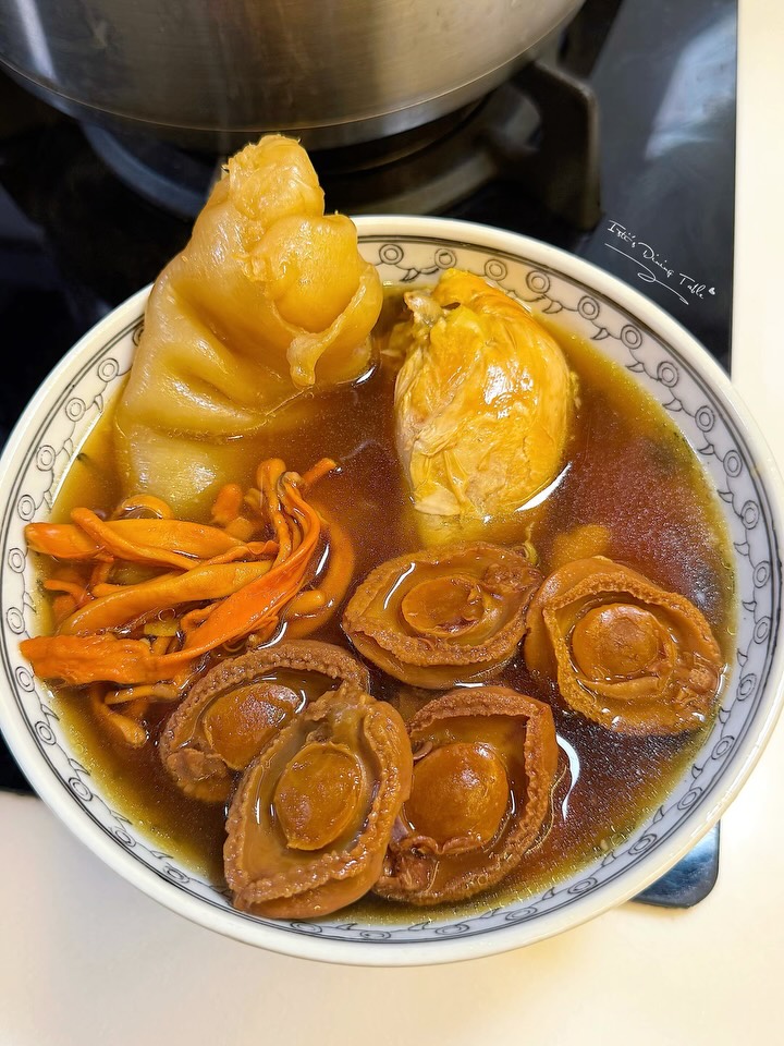 Abalone Fish Maw Chicken Soup