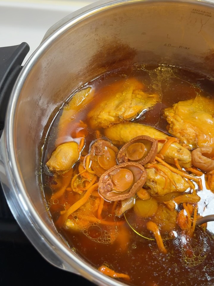 Abalone Fish Maw Chicken Soup