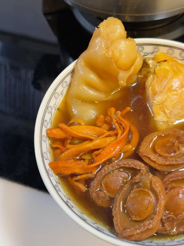 Abalone Fish Maw Chicken Soup
