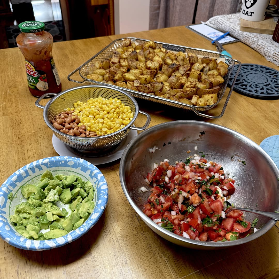 Air-Fried Seasoned Potatoes with Beans and Salsa