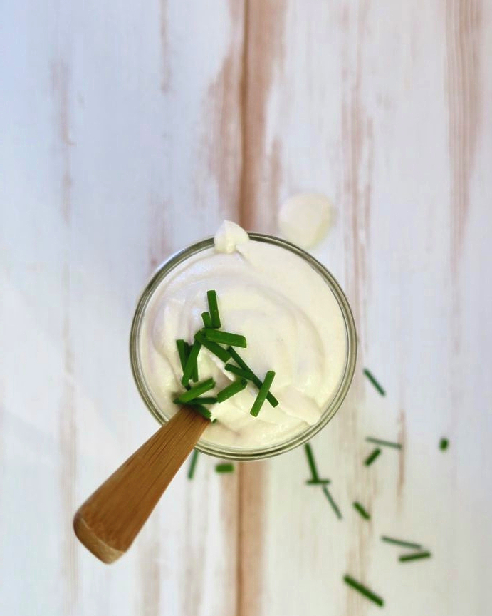 Simple Vegan Cashew Sour Cream