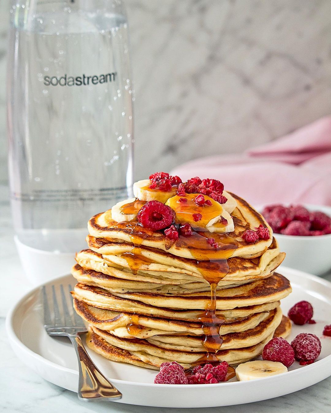 Vanilla Breakfast Pancakes with Sparkling Water