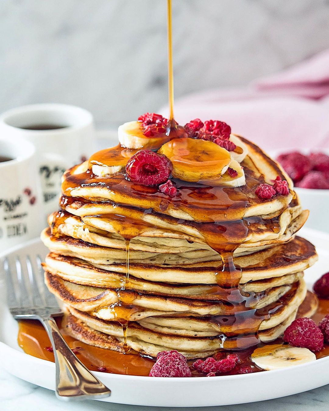 Vanilla Breakfast Pancakes with Sparkling Water