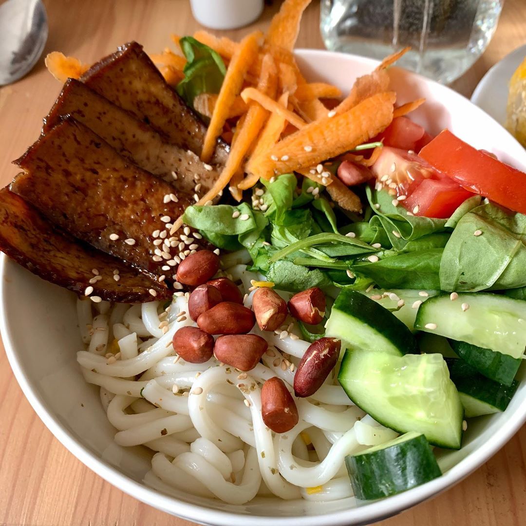 Udon Noodles with Glazed Smoked Tofu