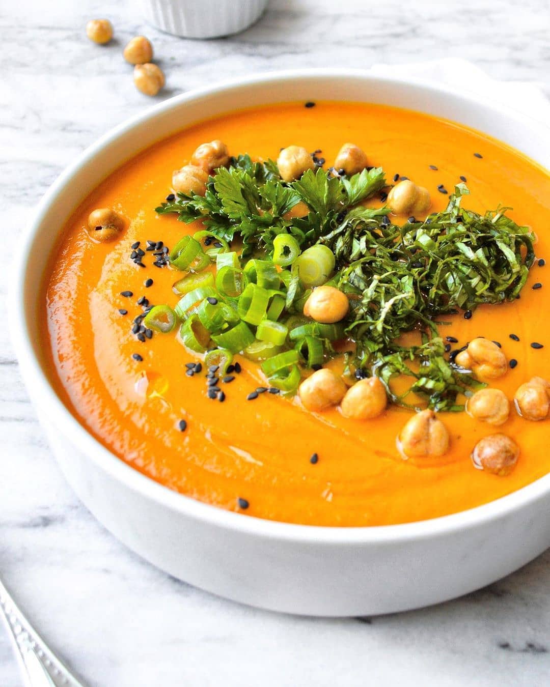 Creamy Toasted Tomato and Carrot Soup