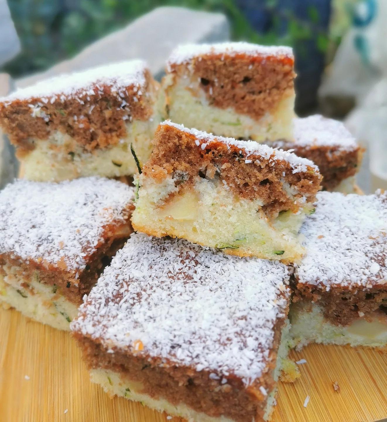 Moist Zucchini Apple Cake