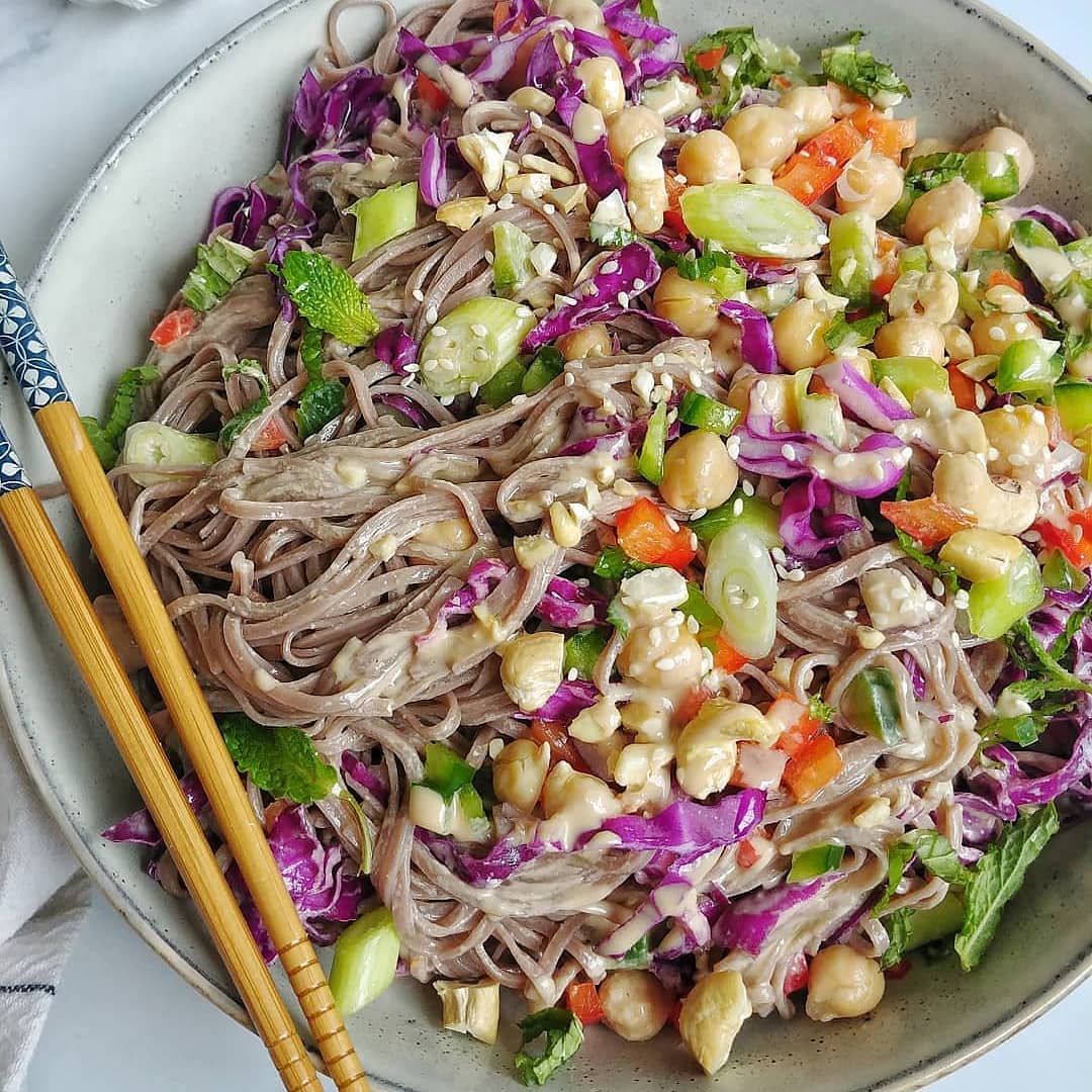 Sesame Ginger Soba Noodles with Veggies and Cashews