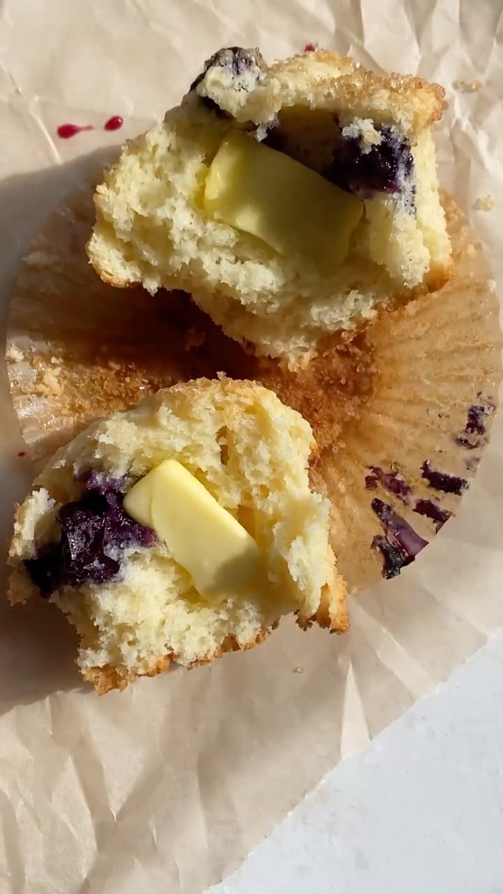 Fluffy Greek Yogurt Blueberry Muffins