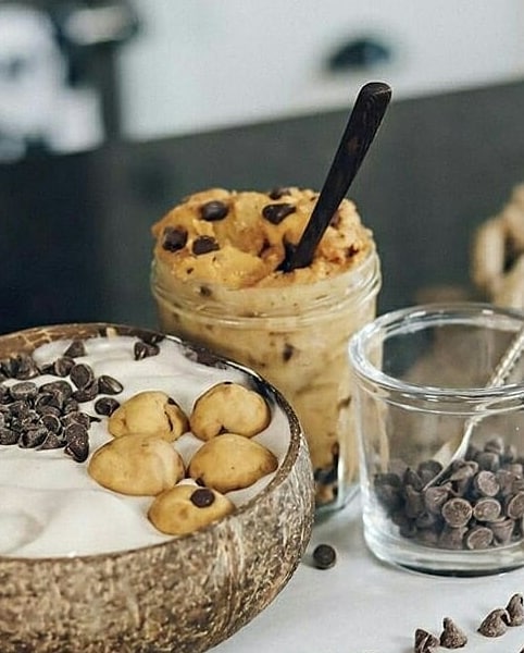 Cookie Dough Smoothie Bowl