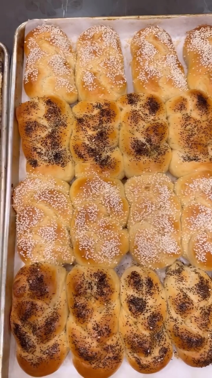Homemade Vegan Challah Rolls