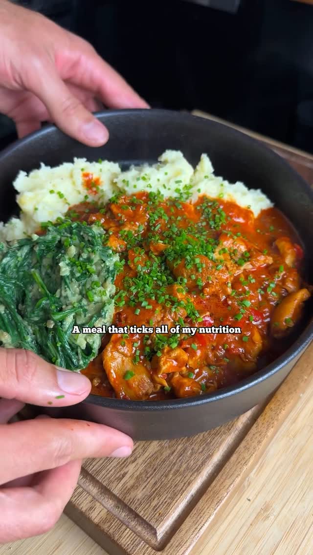 Hungarian Style Creamy Chicken Paprikash