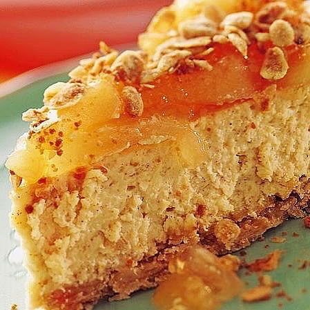 Irresistible Apple Cheesecake Pie