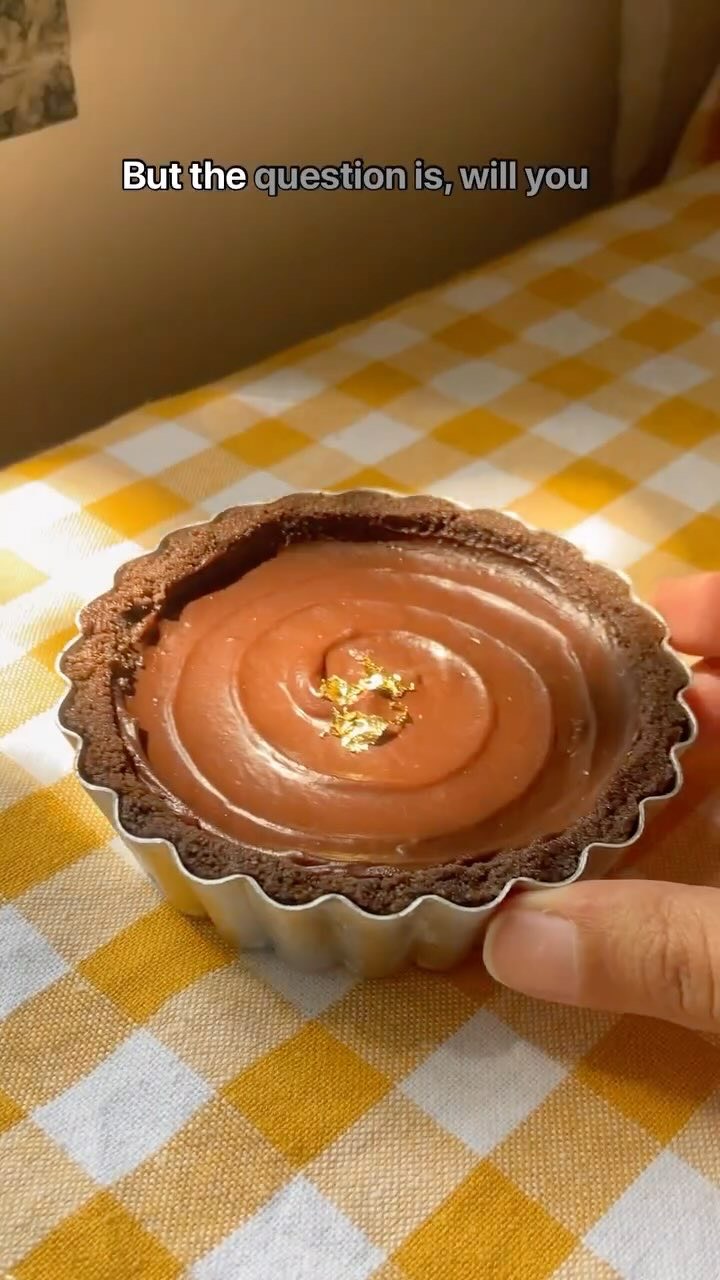 Simple No-Bake Chocolate Tart