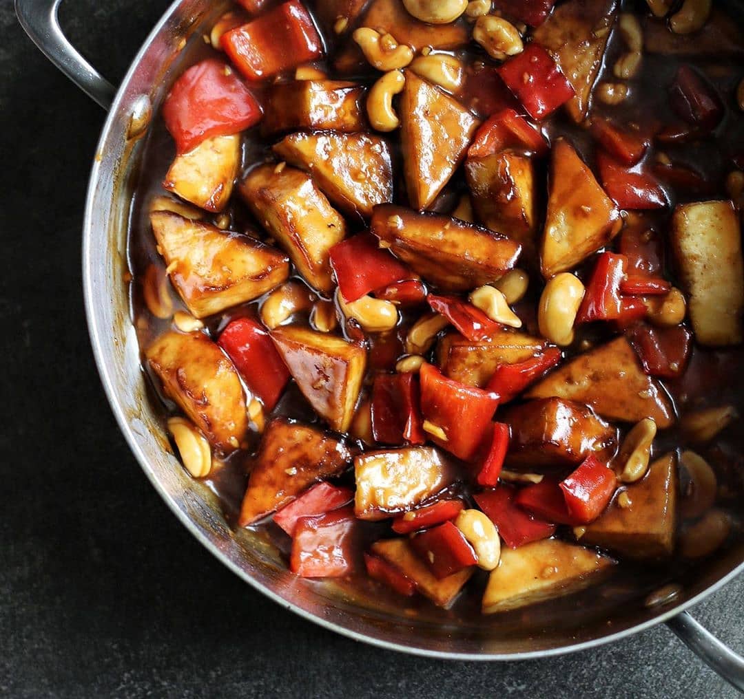 Ginger Cashew Tofu by @Plantbasedartist