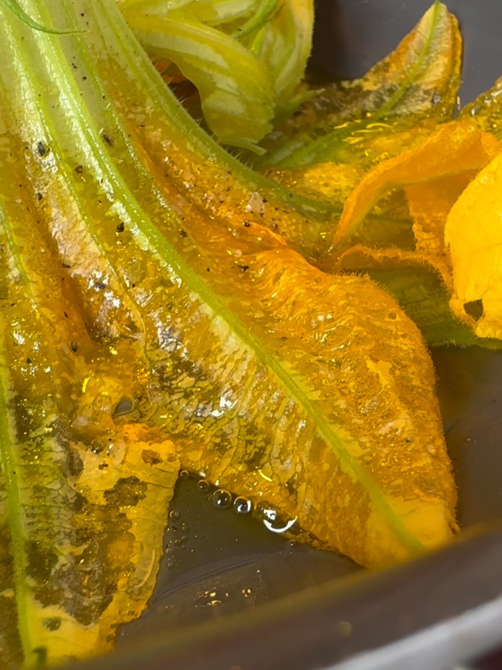 Creamy Mashed Potatoes with Carrots and Crispy Zucchini Blossoms