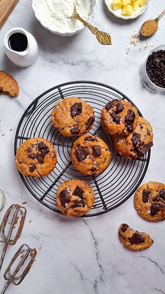 Addictive Eggless Dark Chocolate Cookies