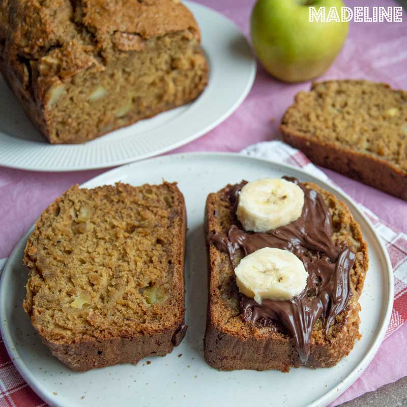 Banana and Apple Cake