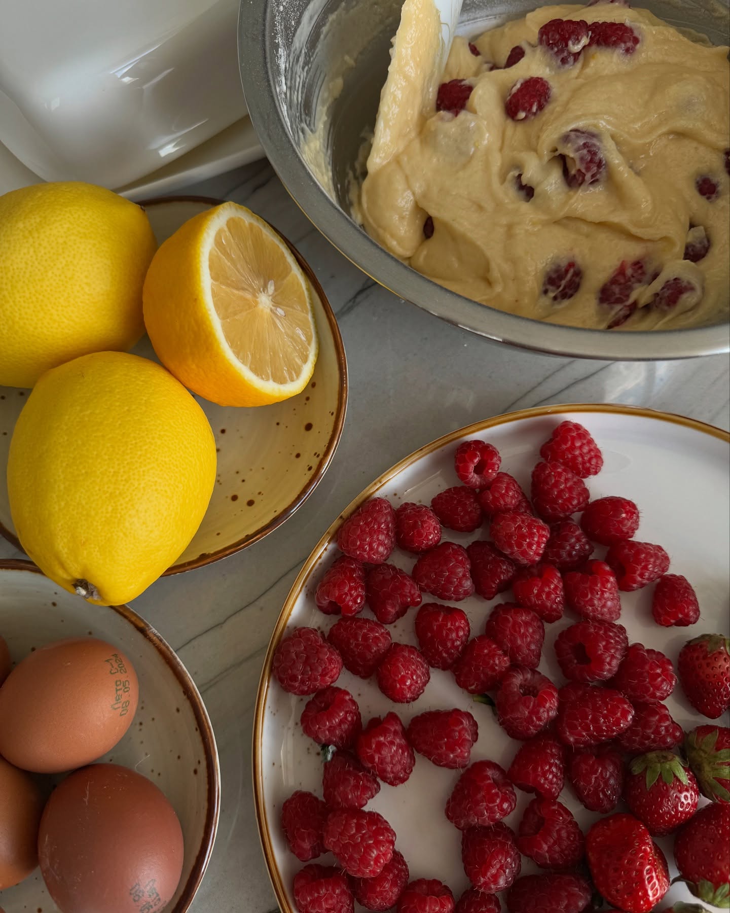 Light Summer Raspberry Pie