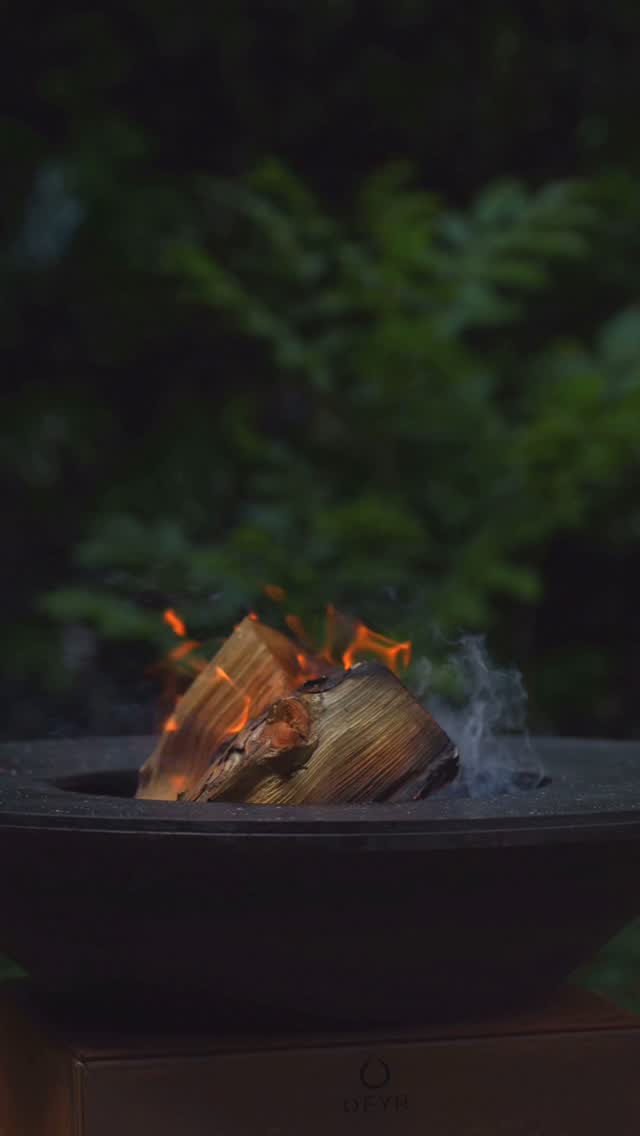 Fire-Roasted Crostini with Tomato Compote and Bacon