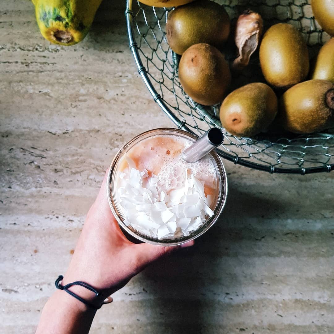Papaya Coconut Lime Smoothie