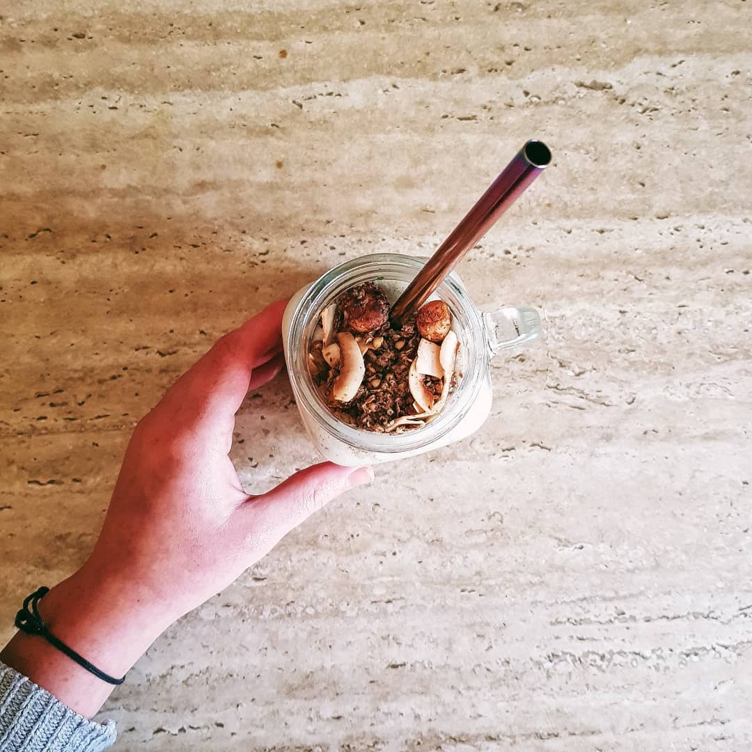 Salty Date Shake with Caramel Flavor