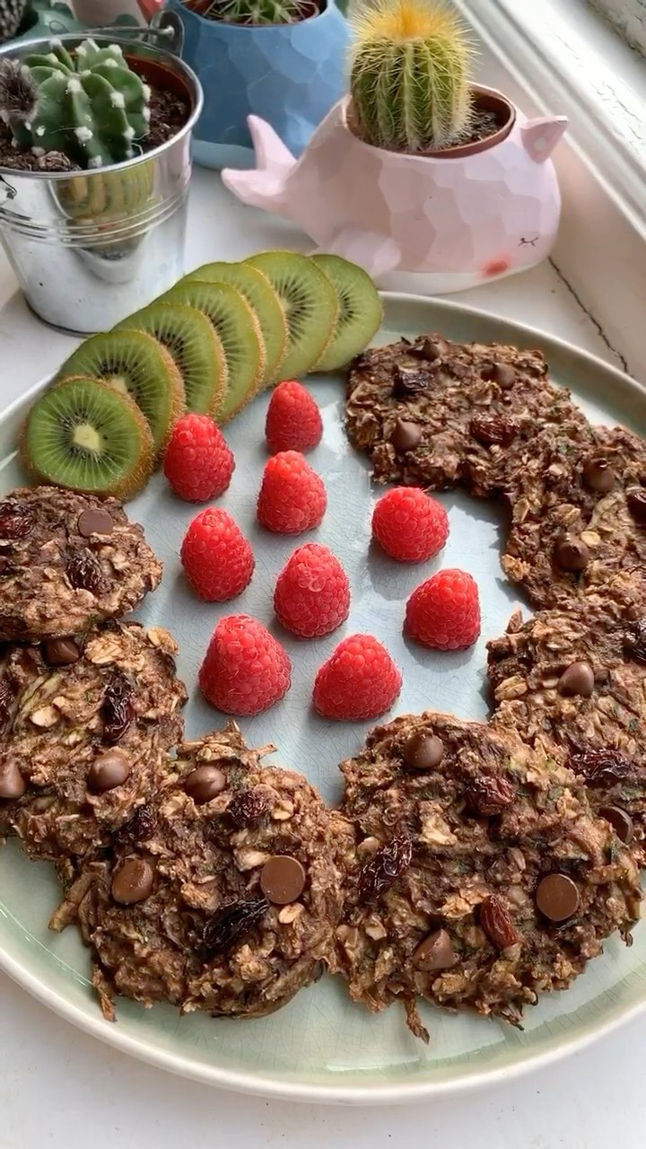 Healthy Brownie Breakfast Cookies