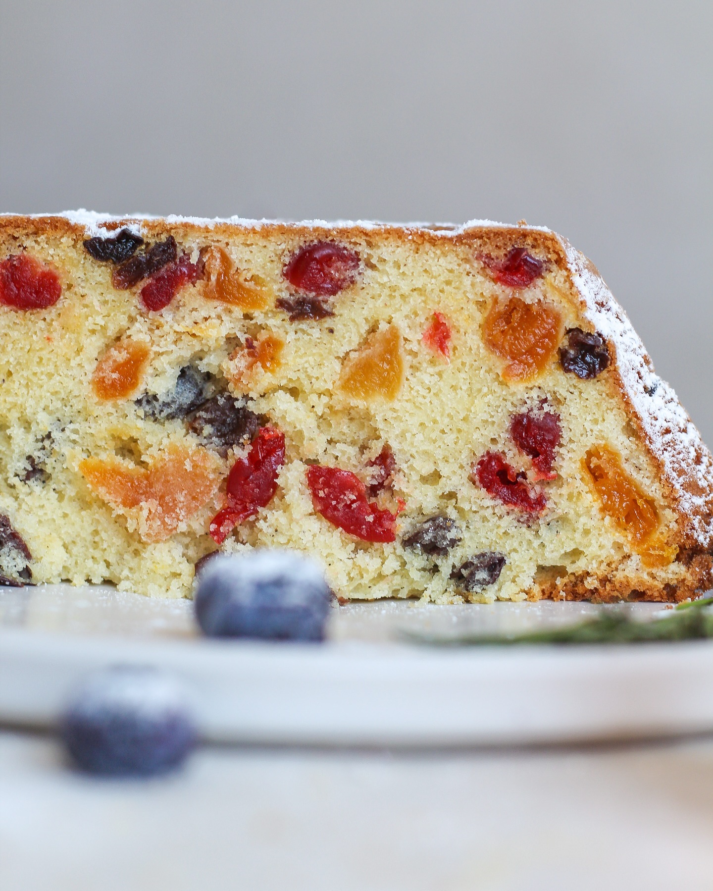 Cake with Dried Fruits