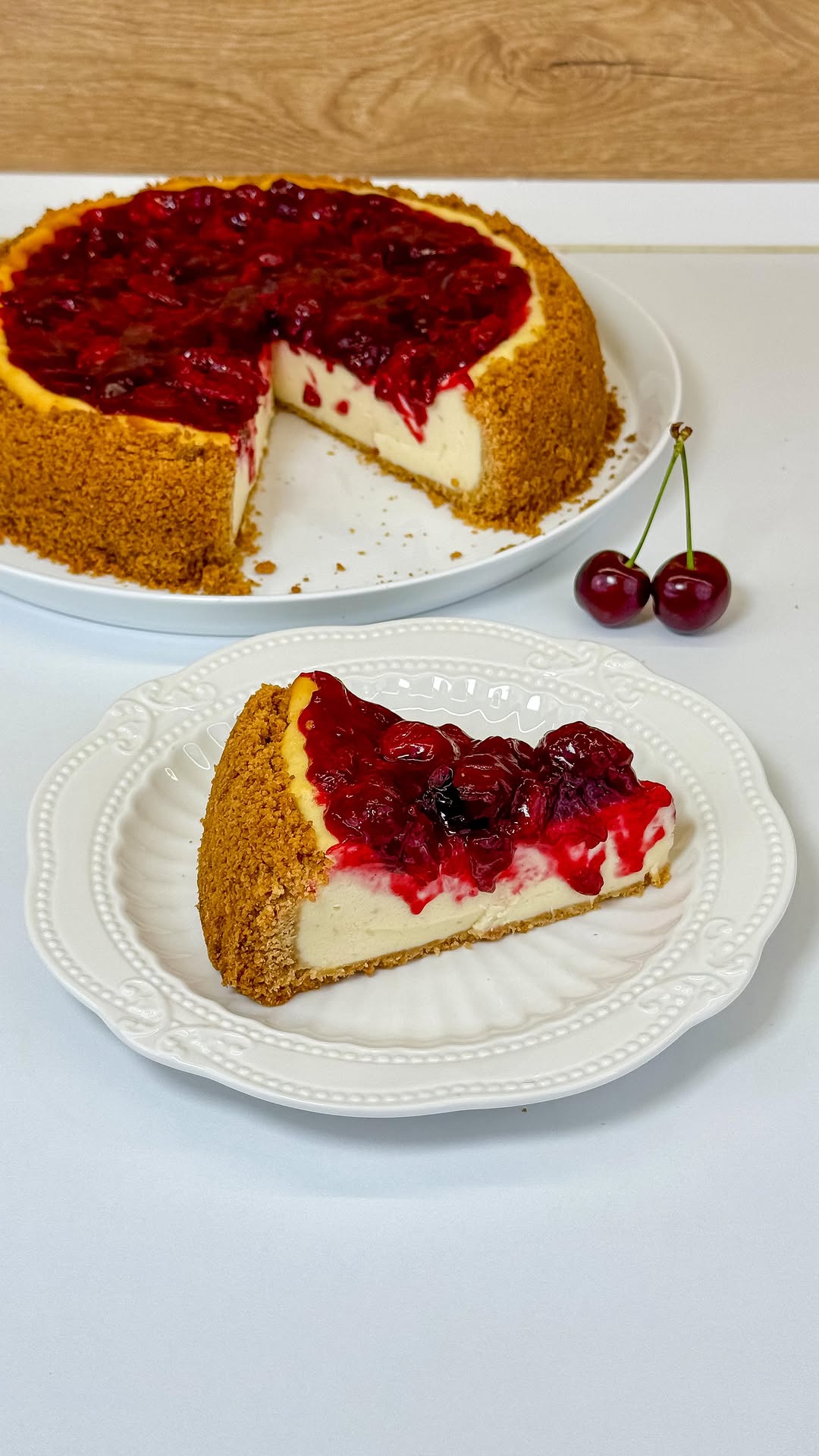 New York Style Cherry Cheesecake