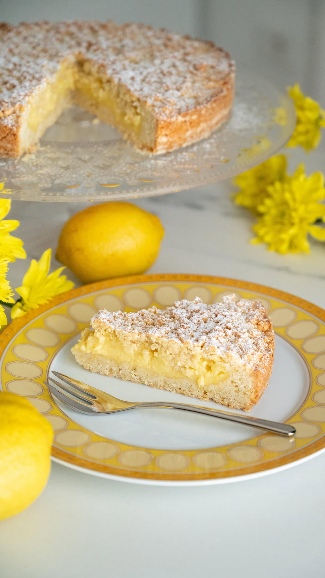 Lemon Crumble Cake