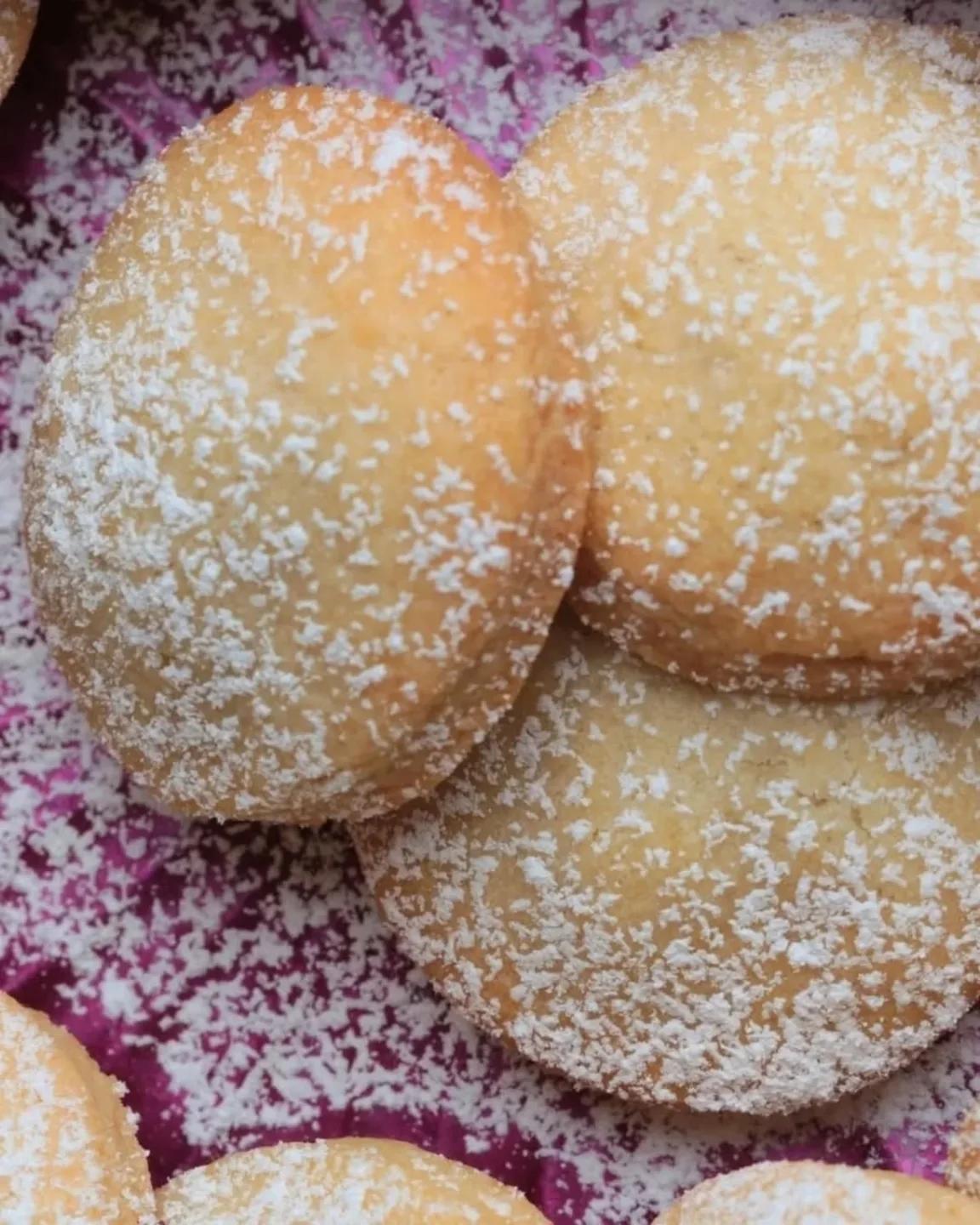 Homemade Apple-Filled Biscuits