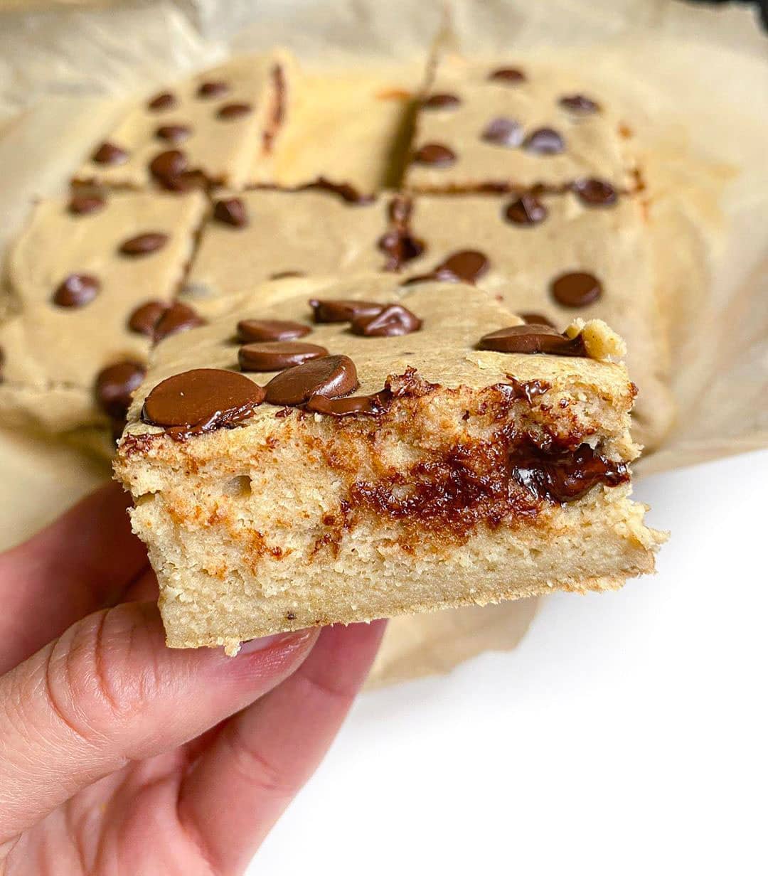 Banana Chocolate Chip Tahini Bars