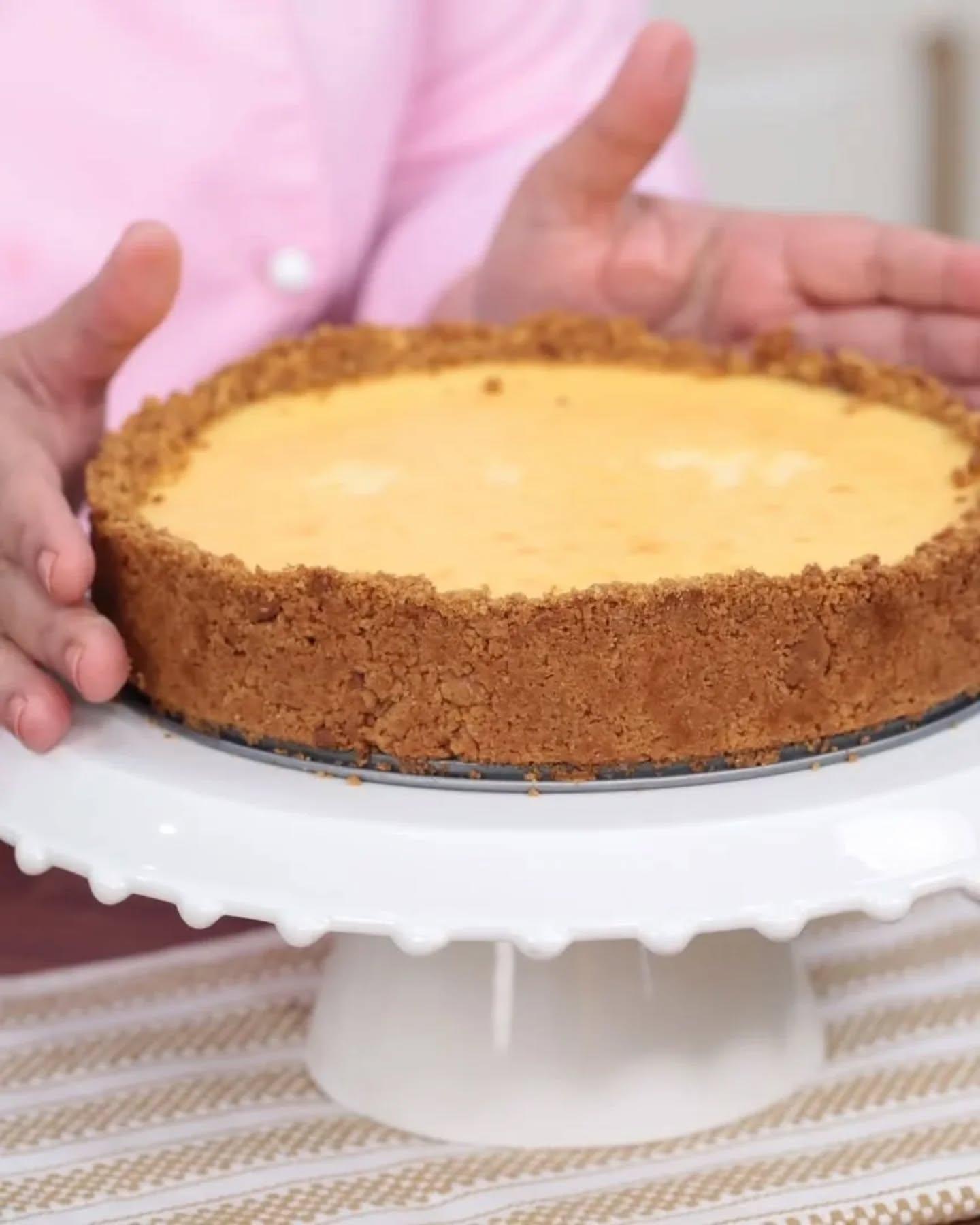 Strawberry Cheesecake with Biscuit Crust