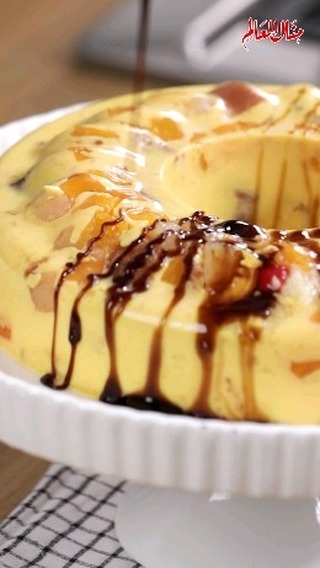 Fruit Caramel Cream Cake