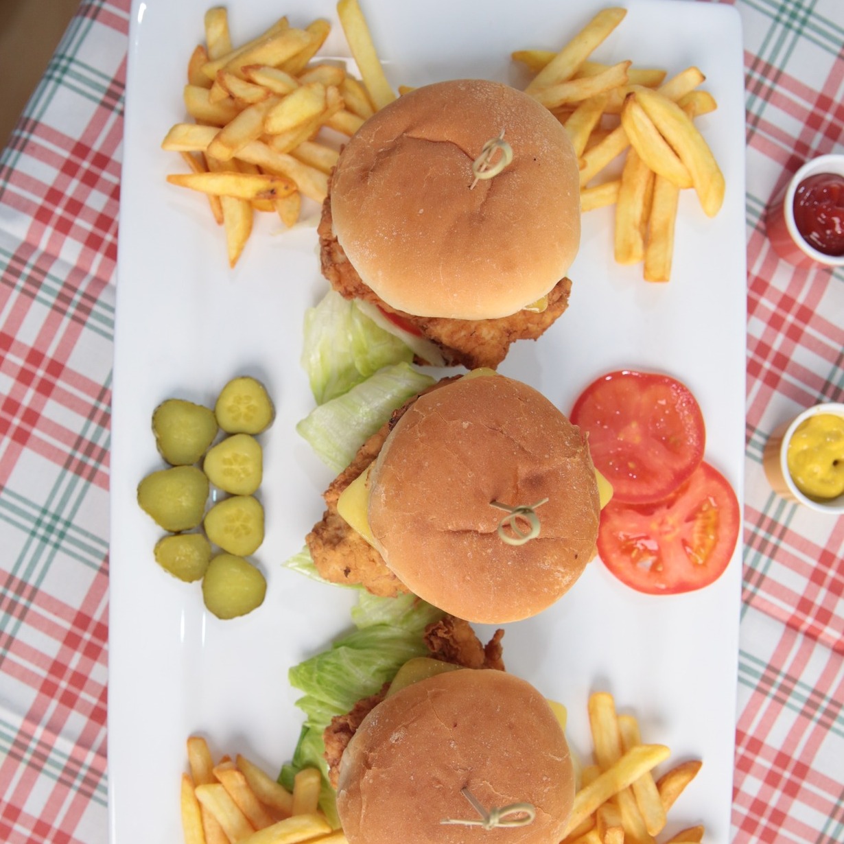 Fried Chicken Burger with Homemade Sauce